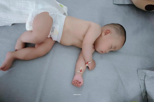 潜江宝宝口水多怎么回事